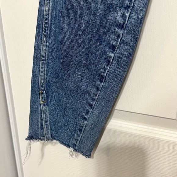 Amo Jeans Women's Size 29 Loverboy High Rise Twist Fray Distressed Blue Denim - Picture 3 of 15